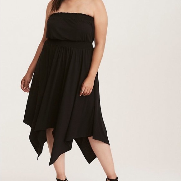torrid Dresses & Skirts - Torrid smocked jersey tube dress size 2